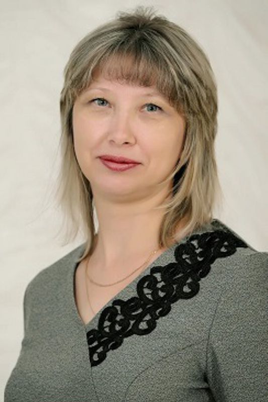 Белоцерковец Людмила Александровна.